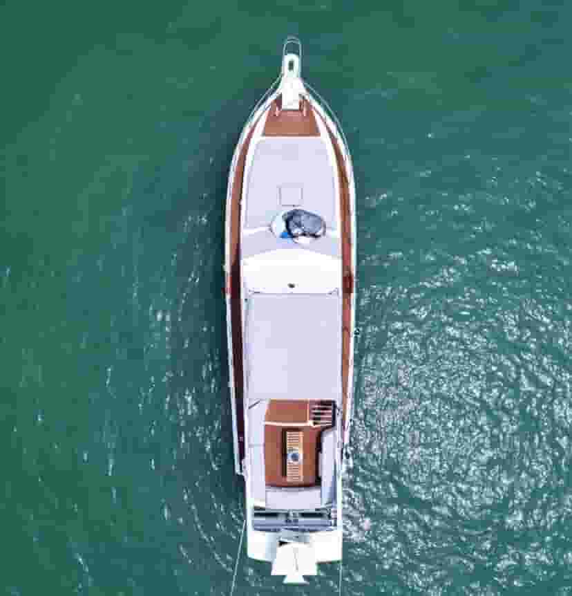Doreen VIP yacht for cruises and special events