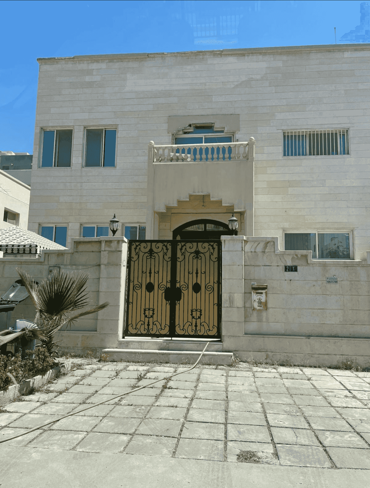 For sale a villa in Adailiya, plot 3, area 750 m 