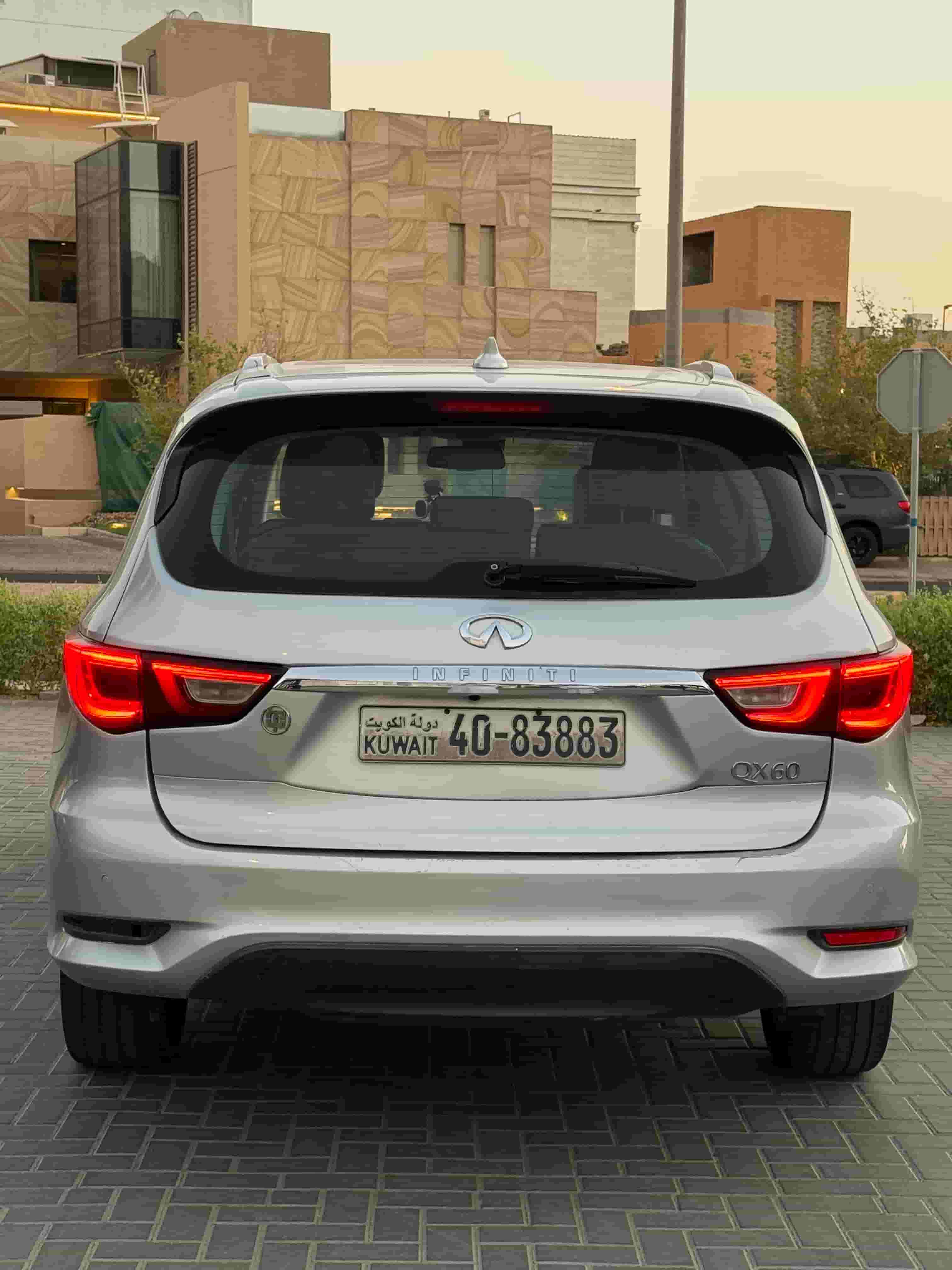 Infiniti QX60 model 2016