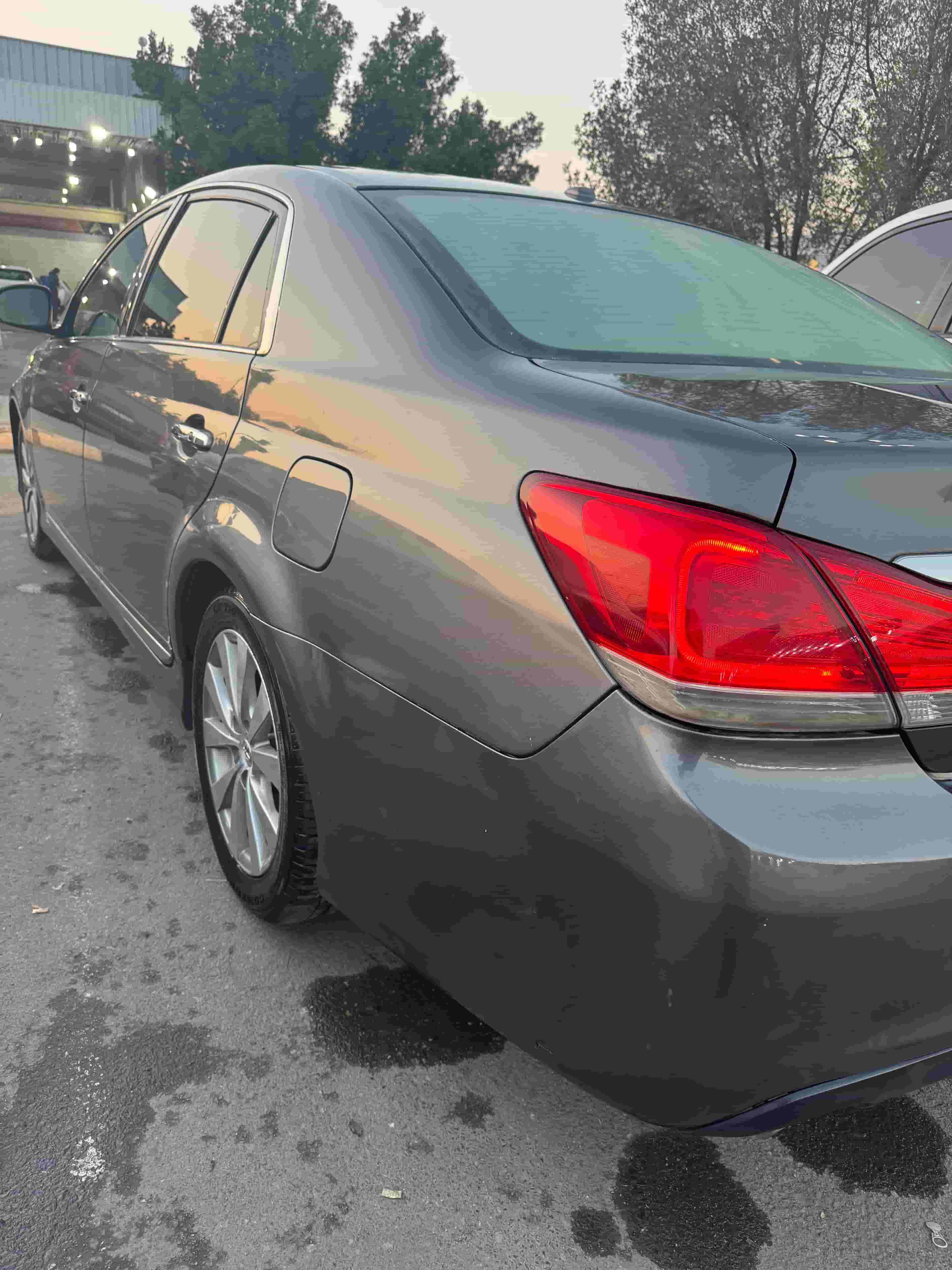 TOYOTA AVALON 2011