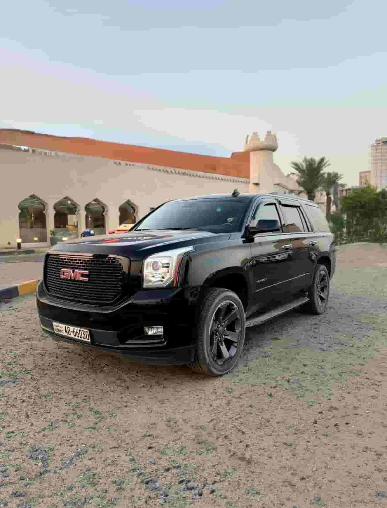 يوكن SLT 2016 دبل للبيع