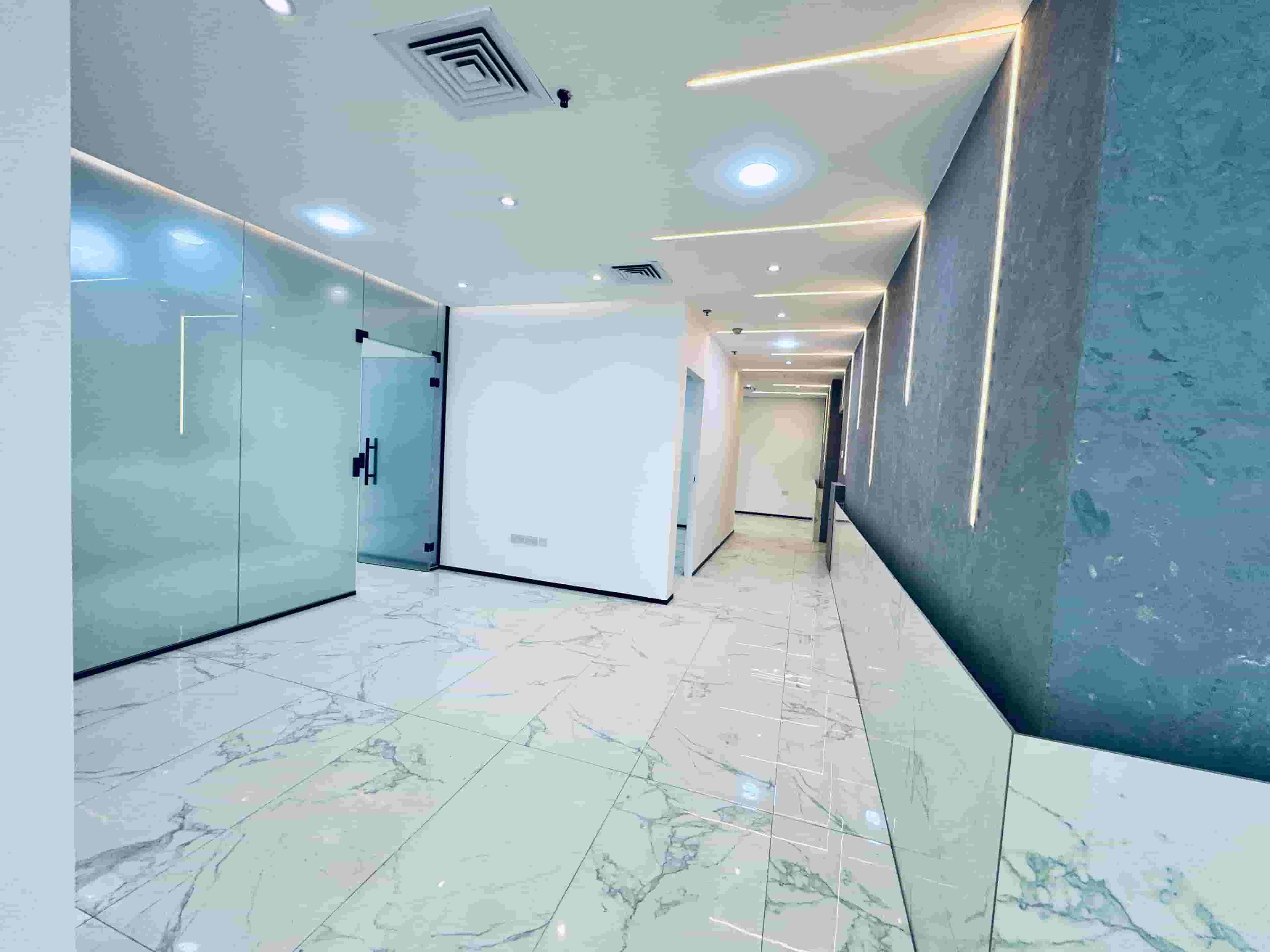 For rent an office in the East - Kuwait City 180 m - 4 numbers to it
