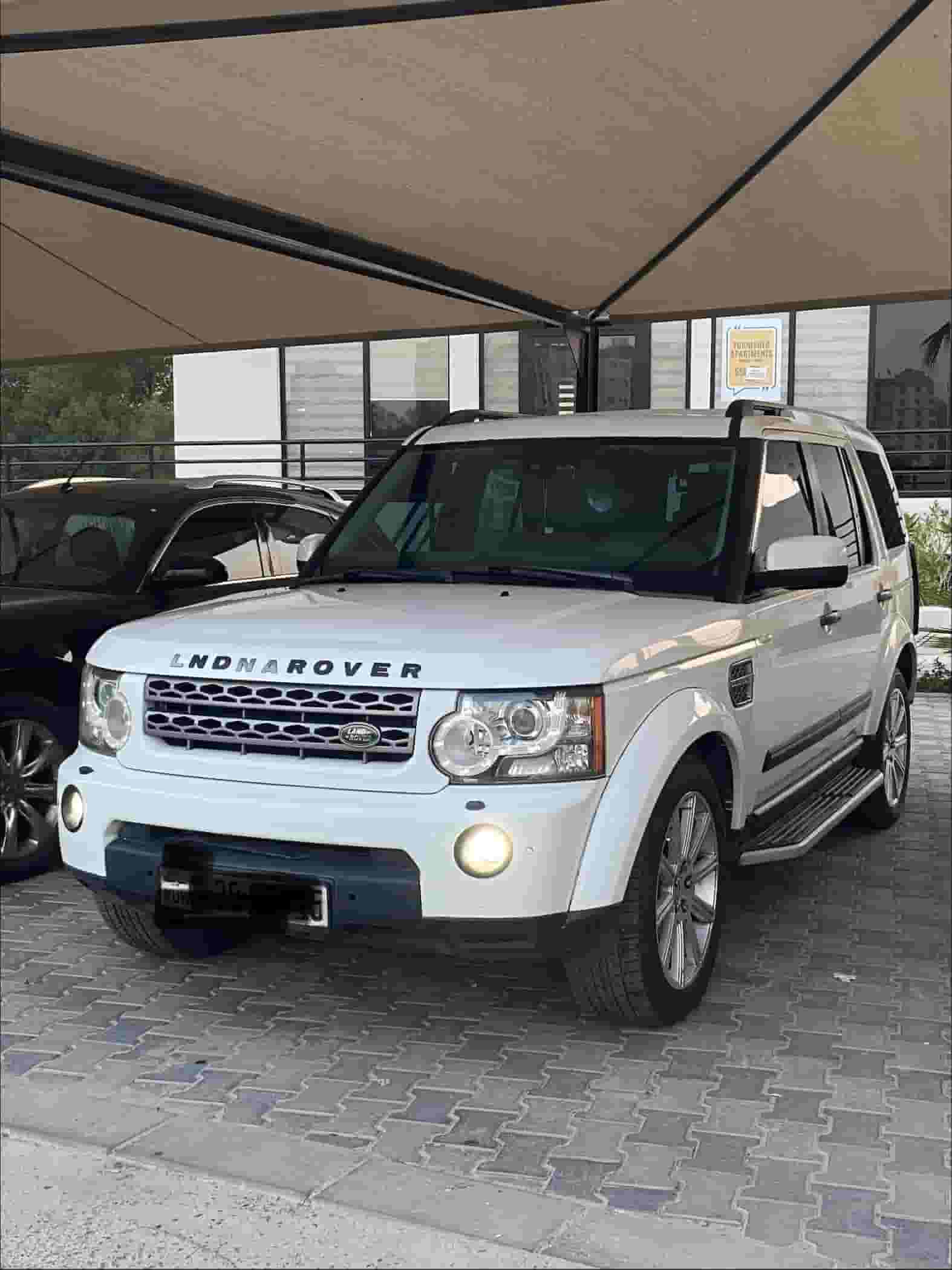 للبيع لاند LR4 موديل 2012