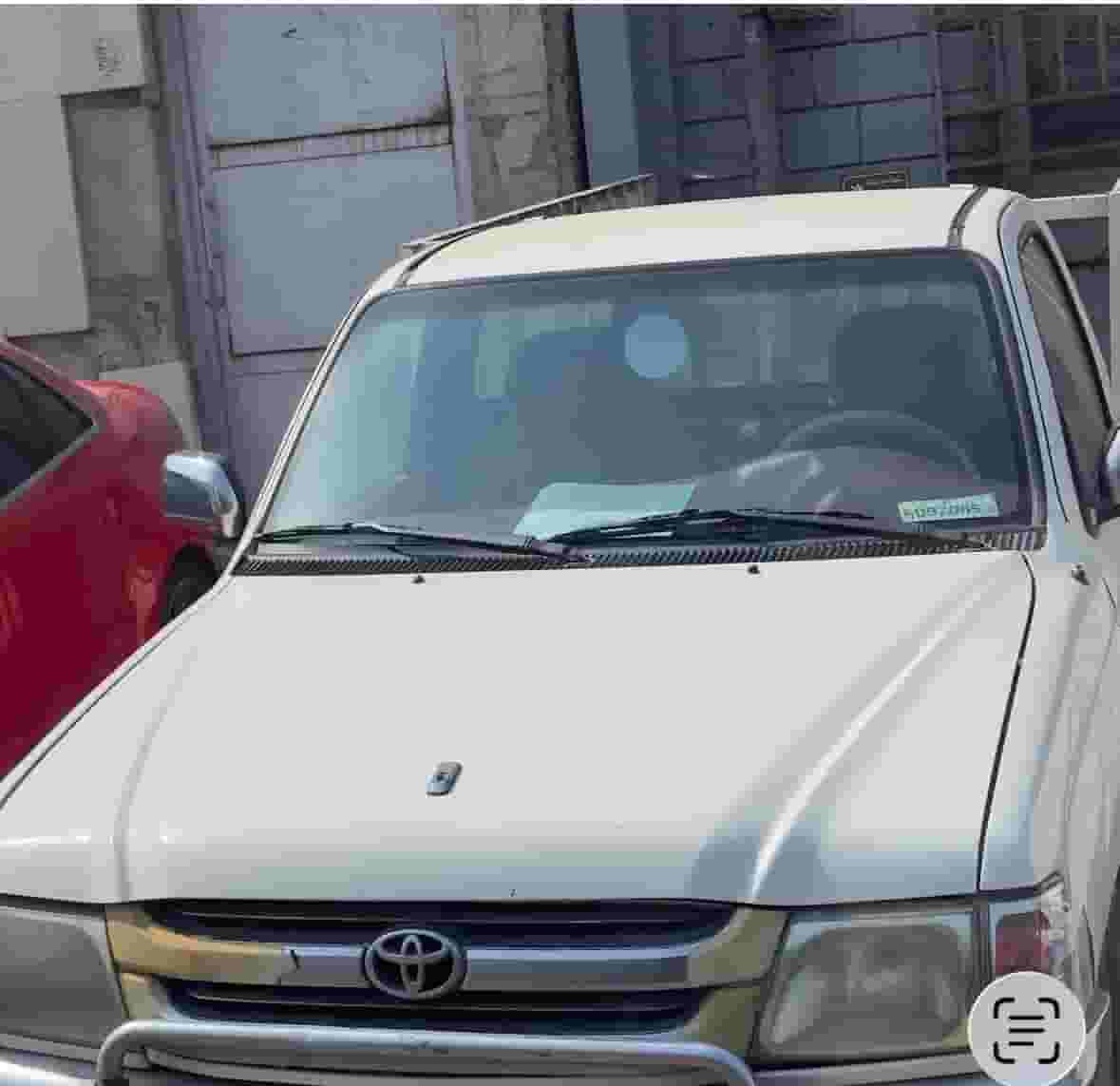 Toyota Hilux is required for this model