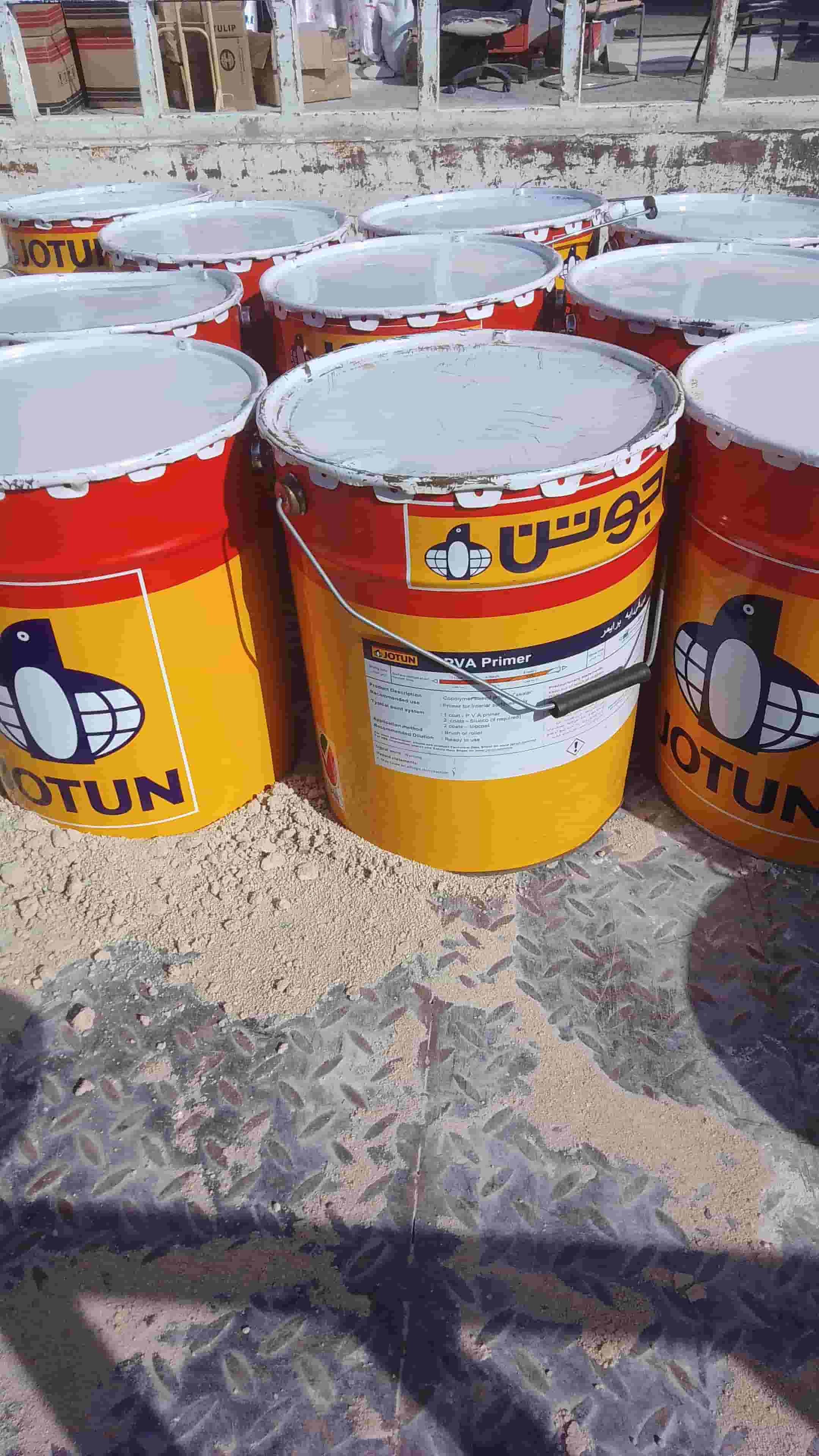 Solid cement mesh is a rough and soft bonding material 