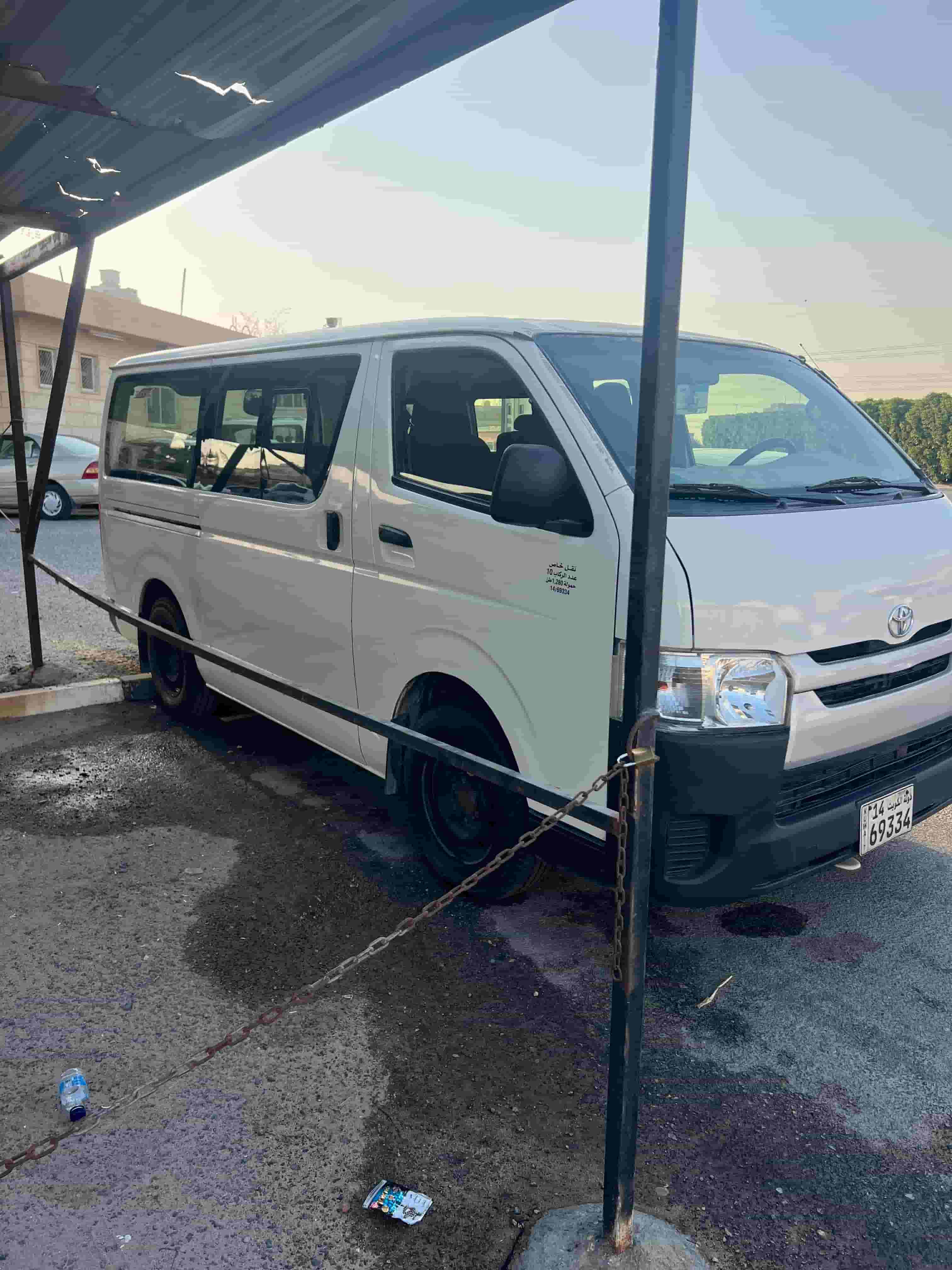 Toyota Hiace bus 2016