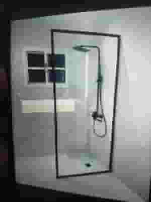 Glass, mirror, shower box and dining table technician