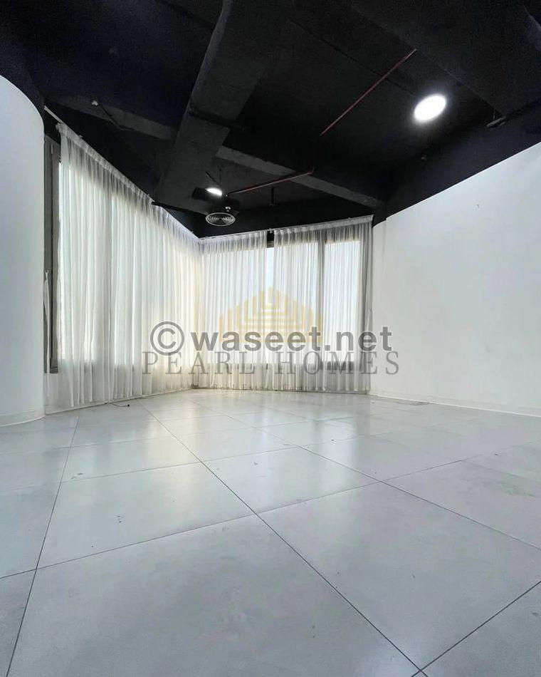 A complete commercial floor for rent in the capital 1