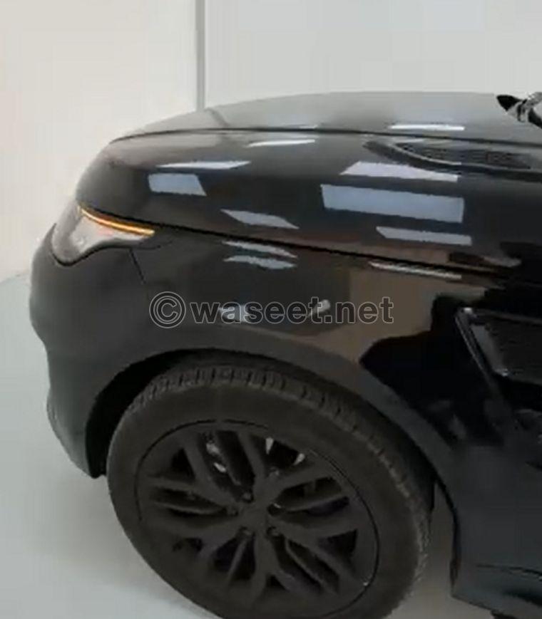 Range Rover SVR model 2015 2