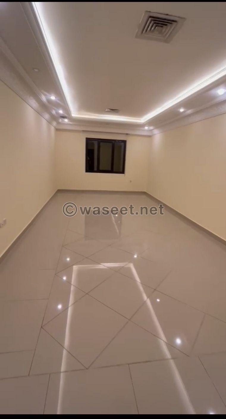 For rent an apartment in Siddiq first floor  1