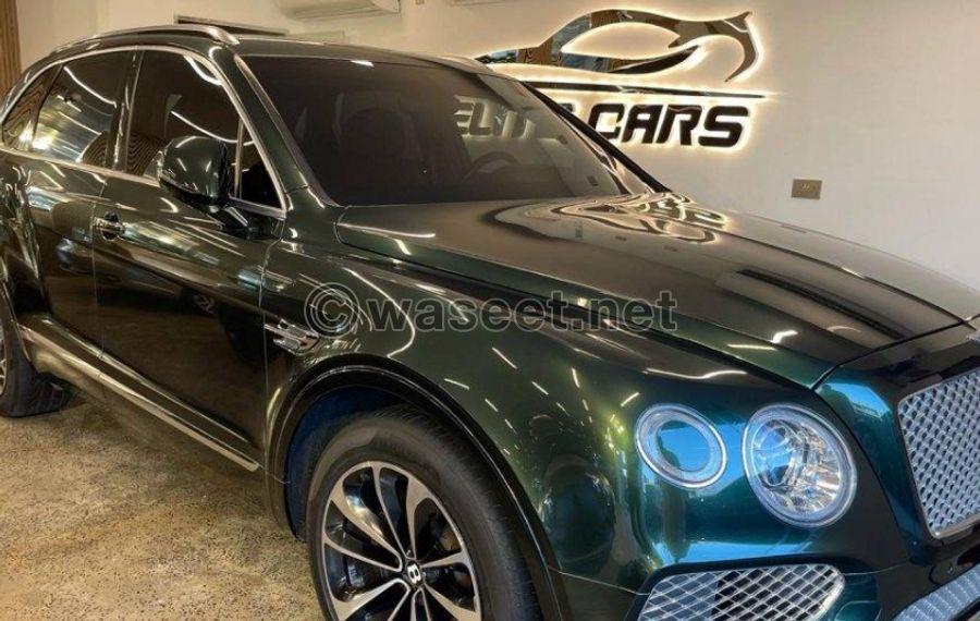 Bentley Bentayga 2018 1