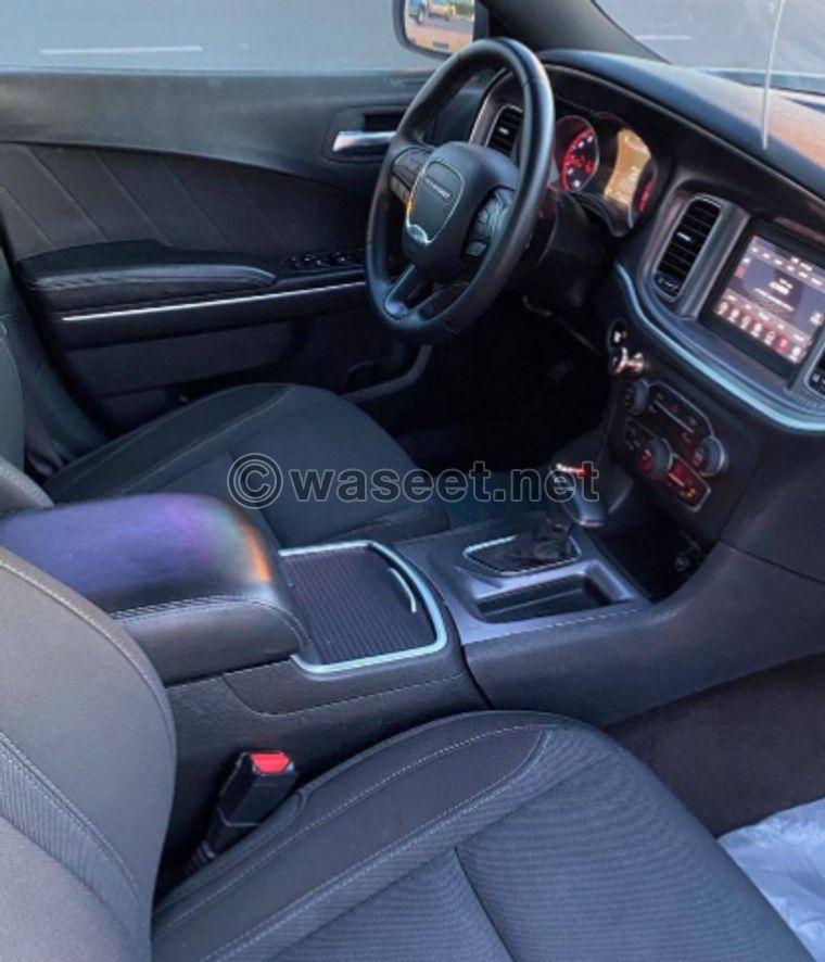 Dodge Charger model 2019 3