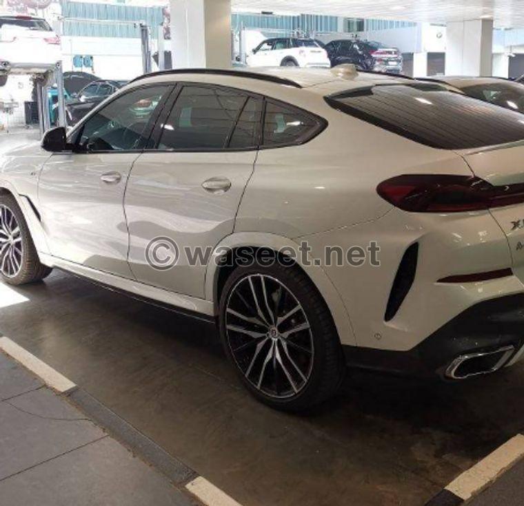 The BMW X6 looks like the 2022 model 3