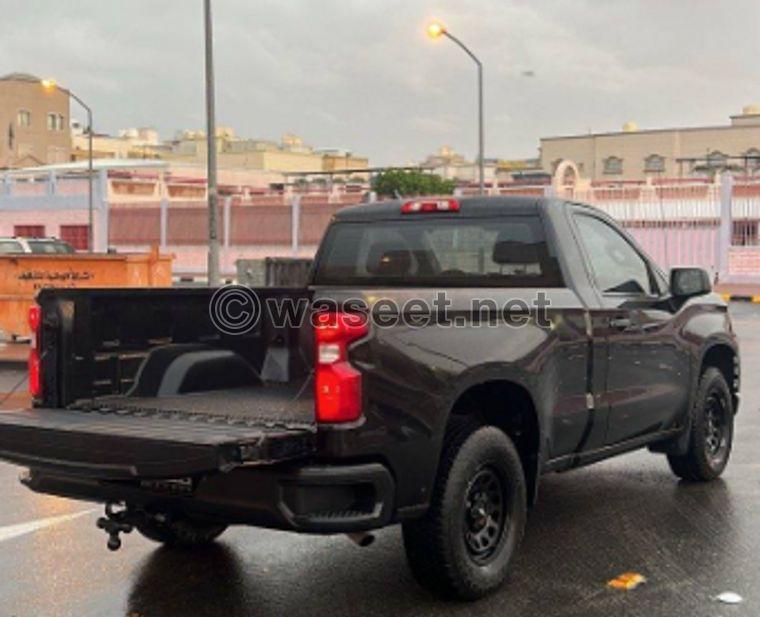 Chevrolet Silverado black color model 2019 3