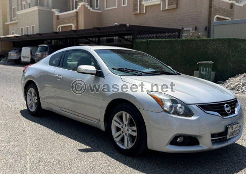 Nissan Altima Coupe model 2012 1