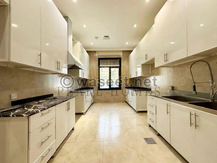 Large floor for rent in Abu Ftaira 2