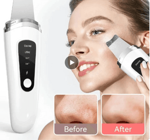 A device for cleaning the skin 
