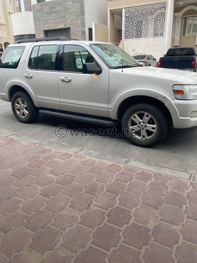 Ford Explorer 2010 very clean for sale 4