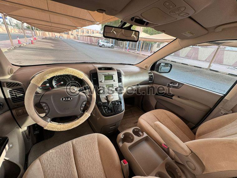 Kia Carnival 2014 4