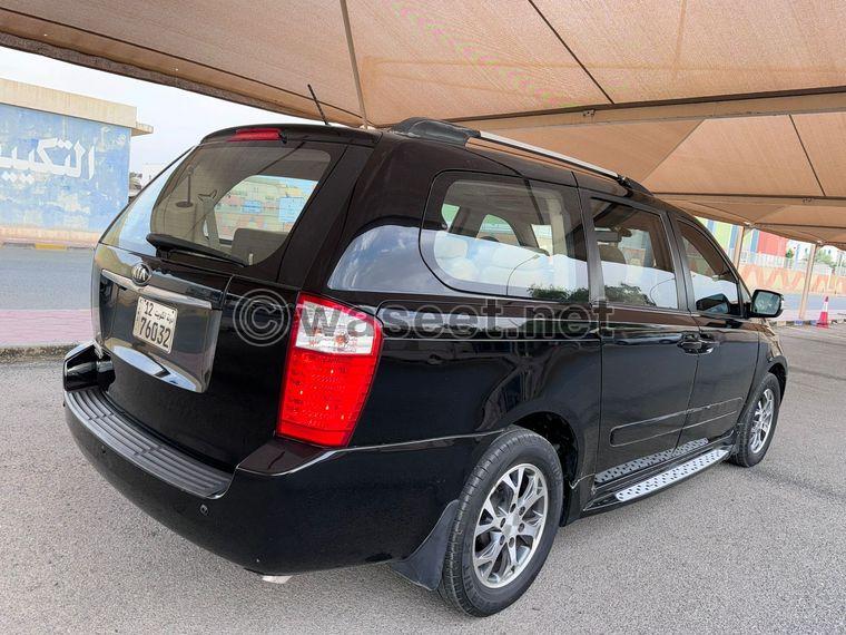 Kia Carnival 2014 10