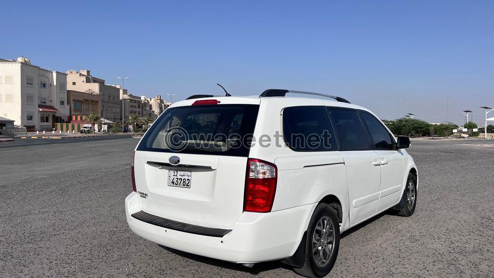 KIA Carnival 2014  5