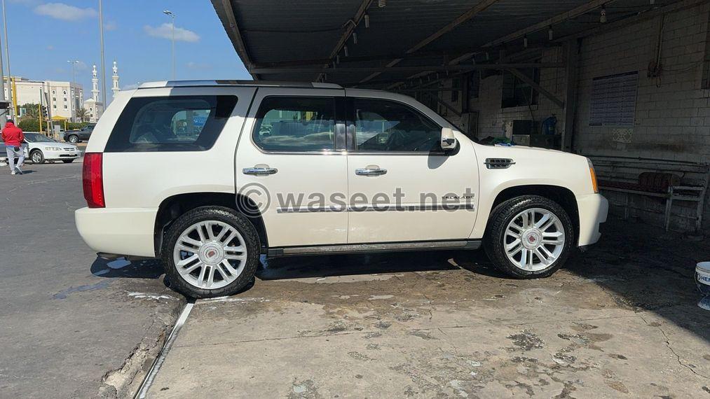 Cadillac Escalade 2011 2