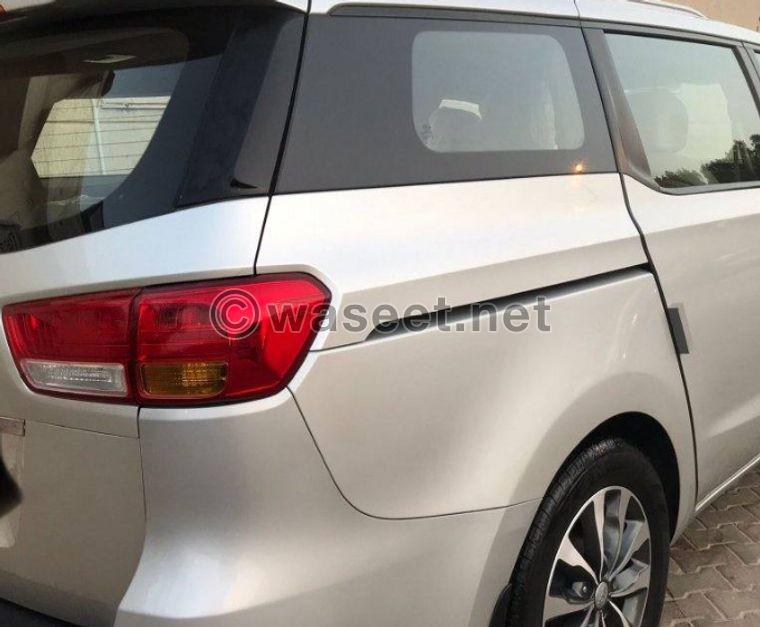  KIA Carnival 2016 1