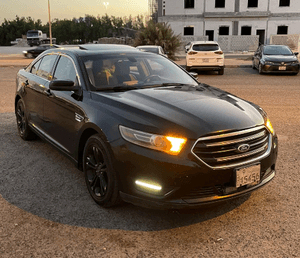 Ford Taurus 2014 model for sale