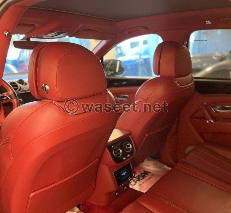 Bentley Bentayaga model 2018 for sale 4