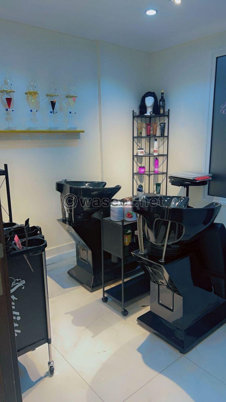 Women's salon for sale or warranty  5