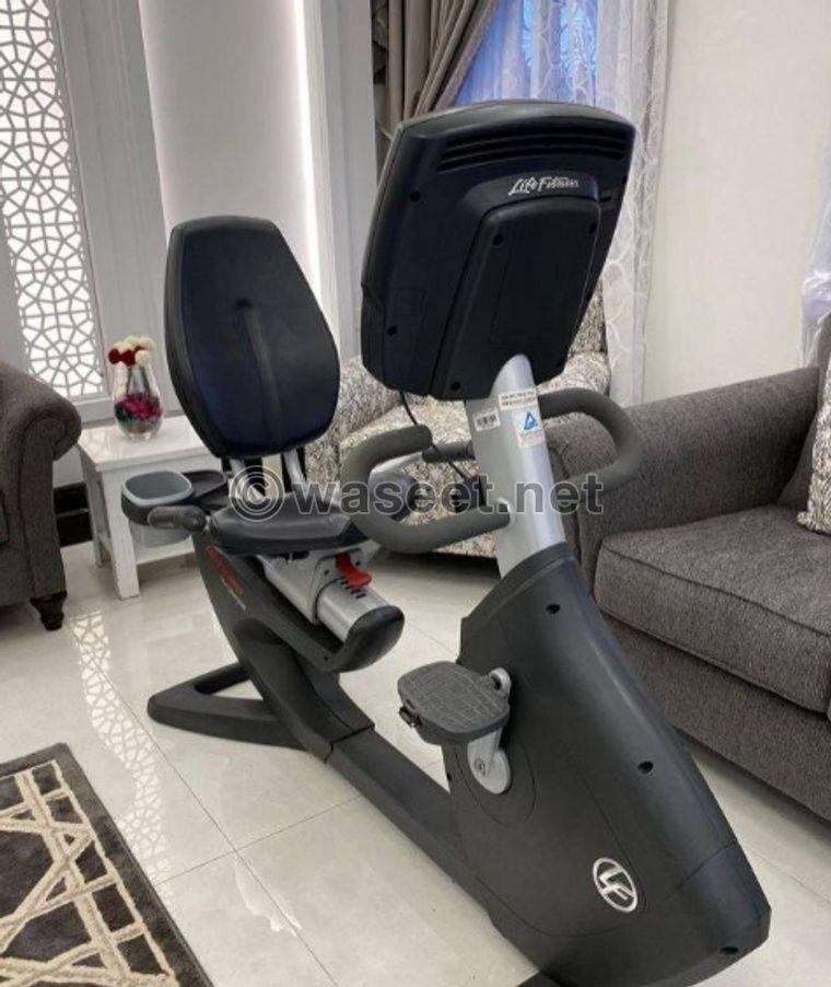 Life Fitness stationary bike for sale 0