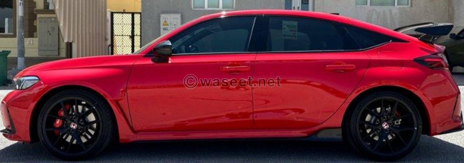 للبيع Honda Civic Type R موديل 2024  3