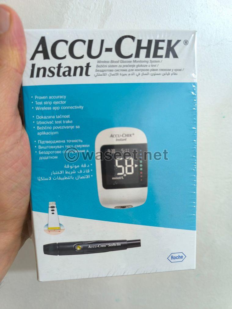 New Accu Chk Cardboard Sugar Tester 9