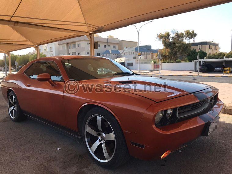 Dodge Challenger 2011 0