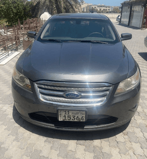 Ford Taurus model 2012 for sale