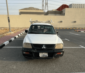 Mitsubishi pickup model 2005 for sale