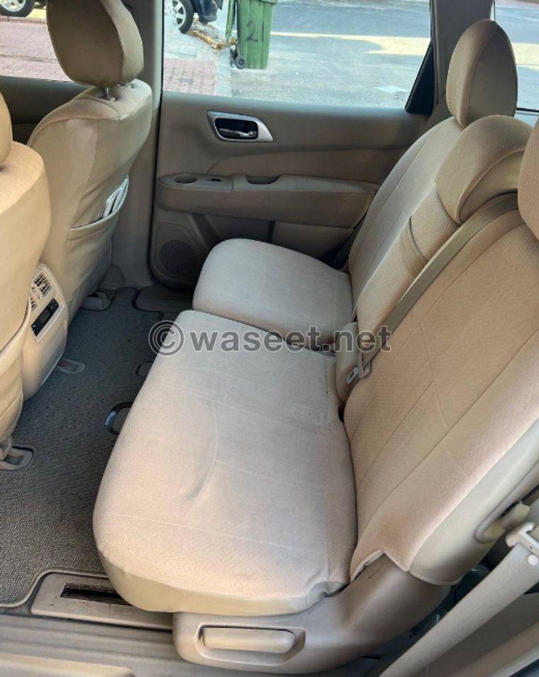 Nissan Pathfinder 2013 model for sale  1