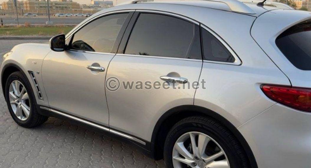 للبيع إنفينيتي QX70 موديل 2015 2