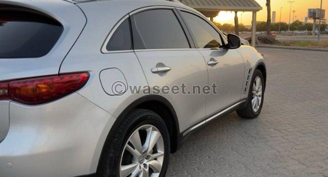 For sale: Infiniti QX70 model 2015 3