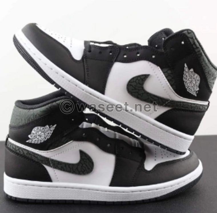 Air Jordan 1 Mid 0