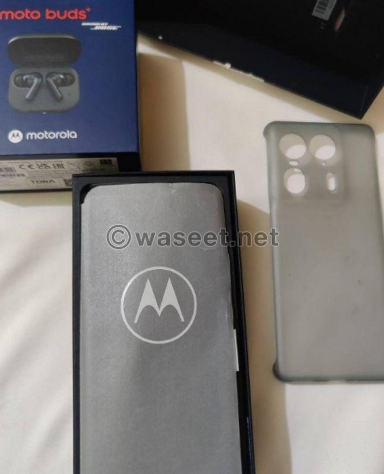 Motorola 50 Ultra 0