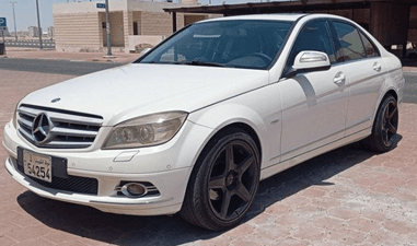 For sale Mercedes C200 model 2009