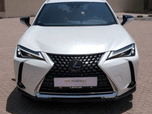 Lexus UX 200 model 2020