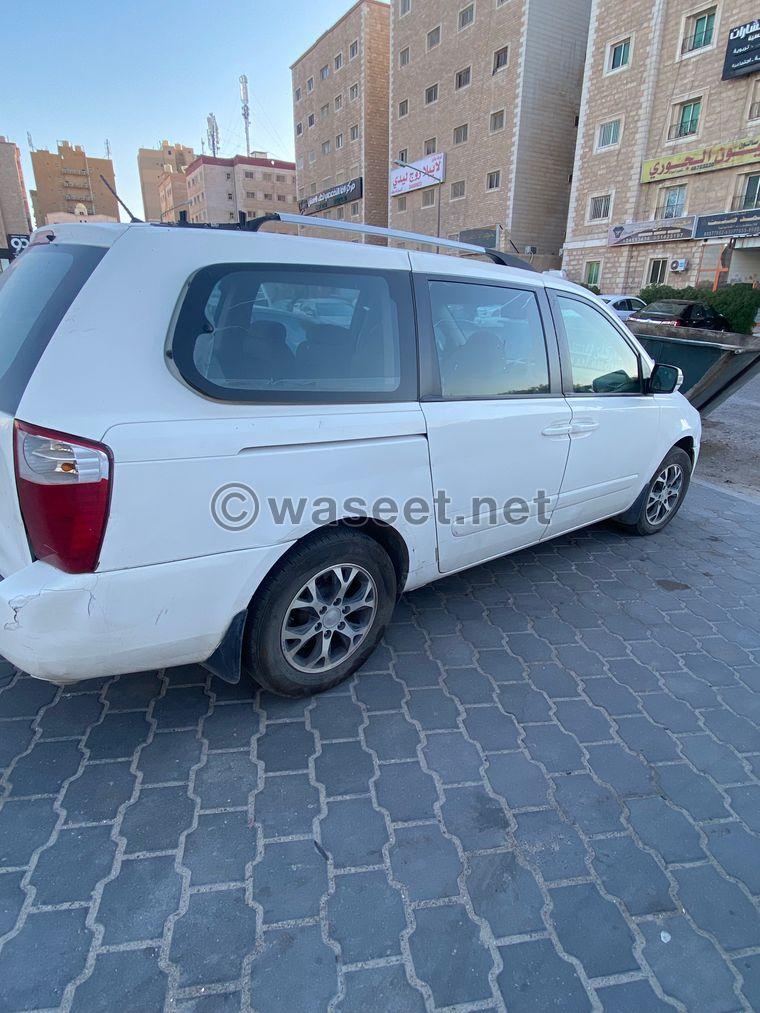 Kia Carnival 2014  1