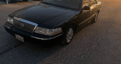  Mercury Grand Marquis 2004