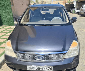 Kia Carnival 2013 model for sale