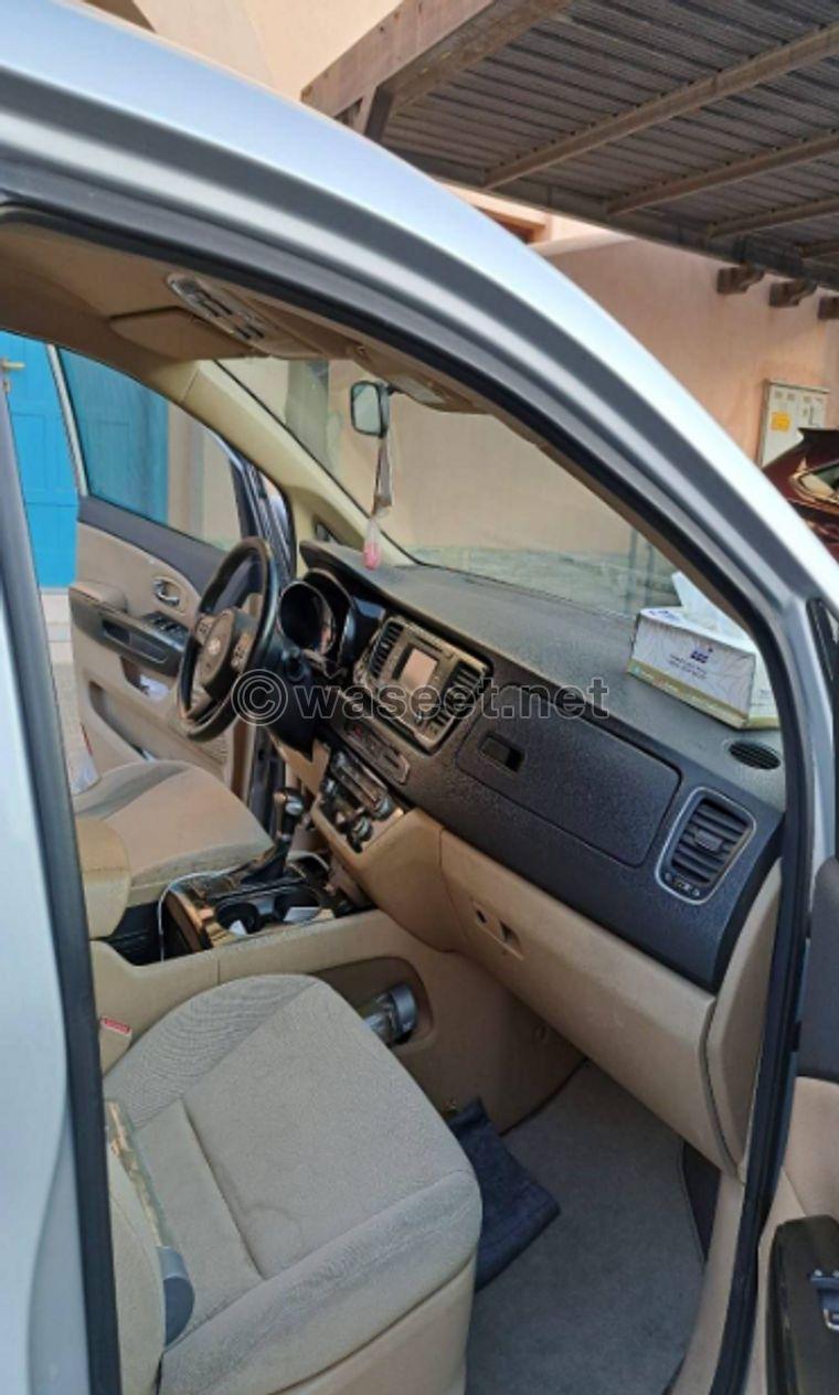 Kia Carnival 2018 model for sale 4