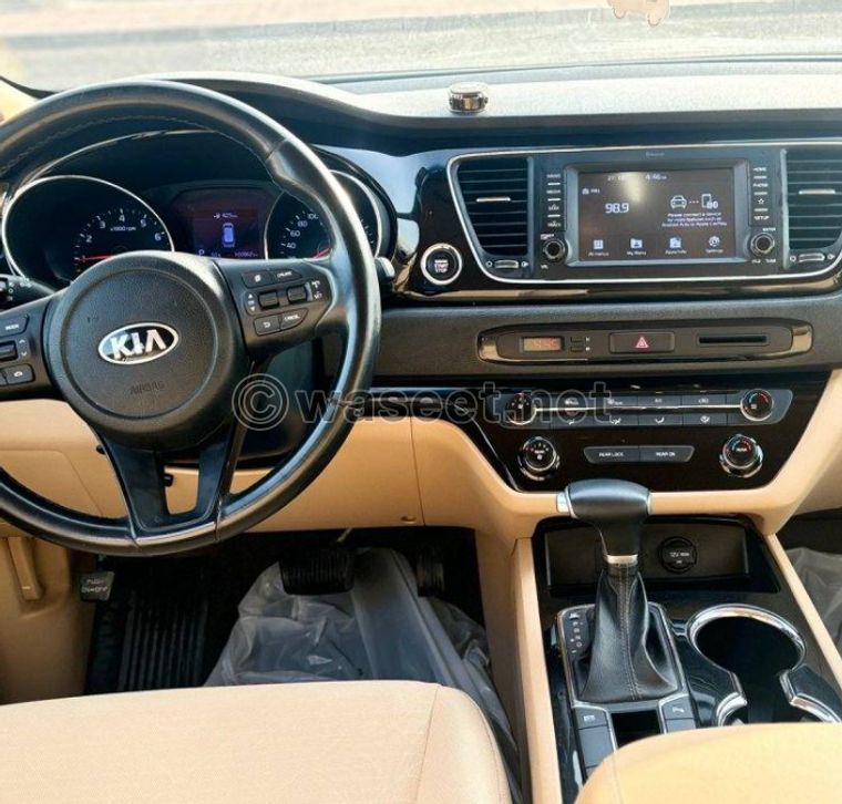 Kia Carnival 2020 for sale 4