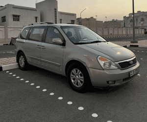 Kia Carnival model 2014 for sale