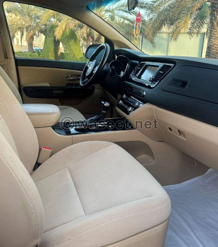 Kia Carnival 2019 model for sale 5